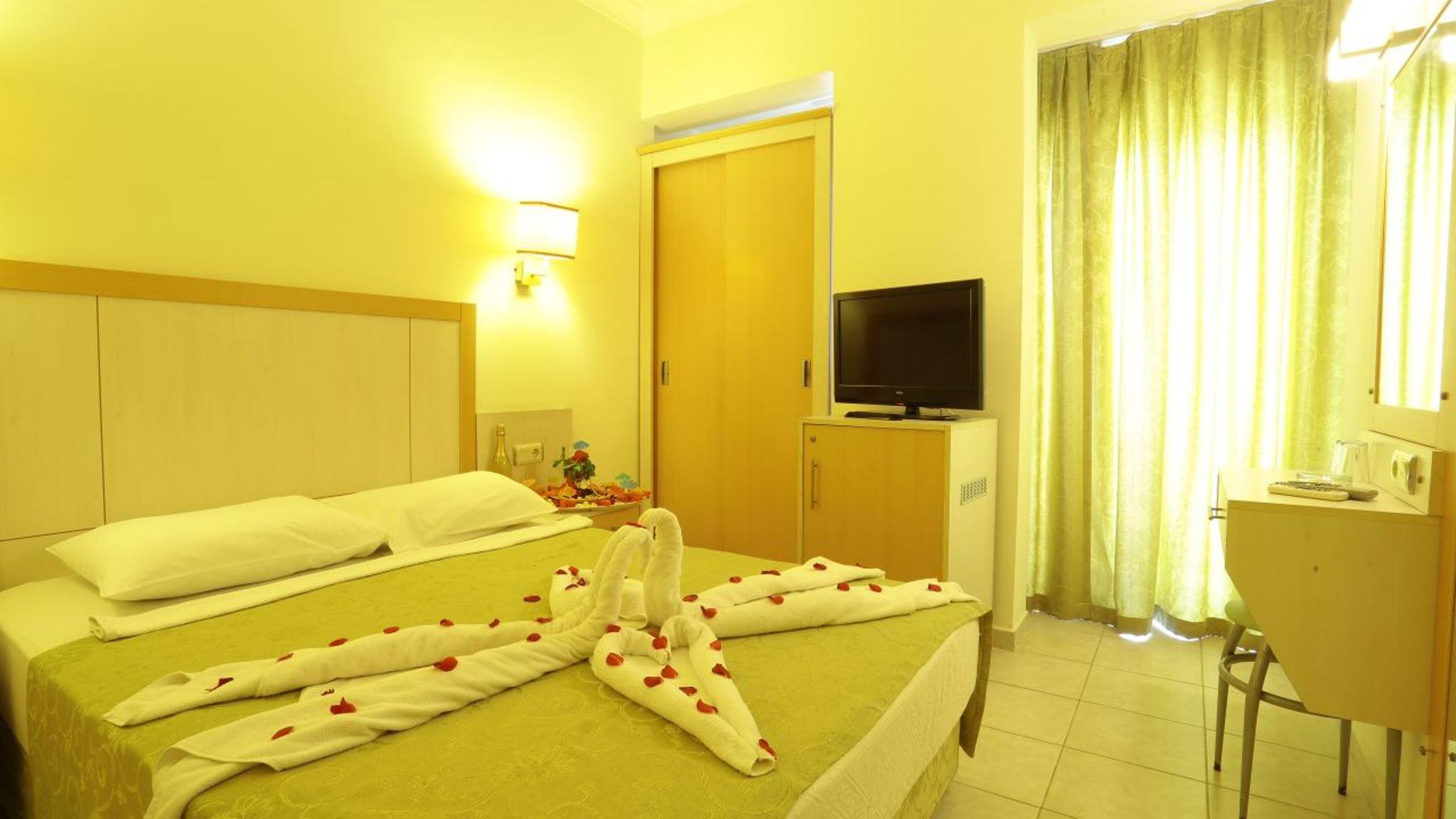 Cleopatra Golden Beach Hotel Alanya Exterior photo